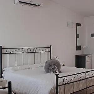 Pelos , Ruda Olaszország