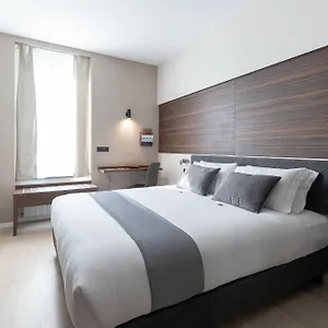 Otel Ah - Duomo Essence, Milano