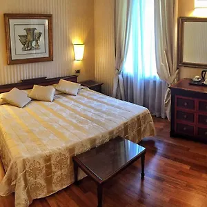 *** Hotel Cecil Italië
